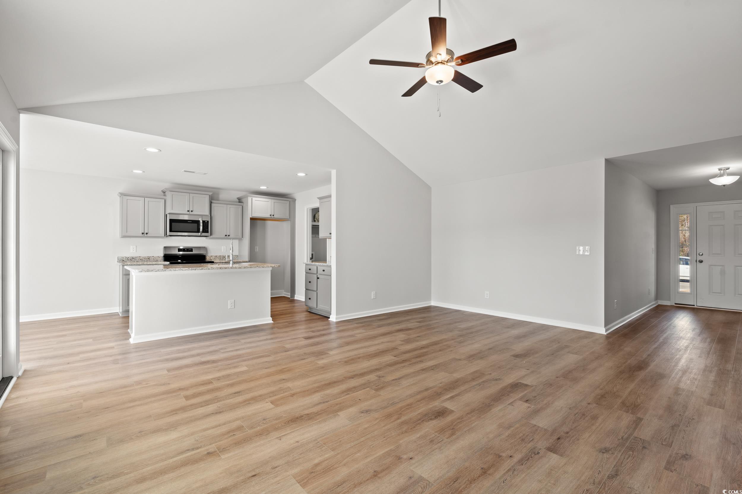 515 Woodside Drive Conway, SC 29526 - Photo 2 of 33