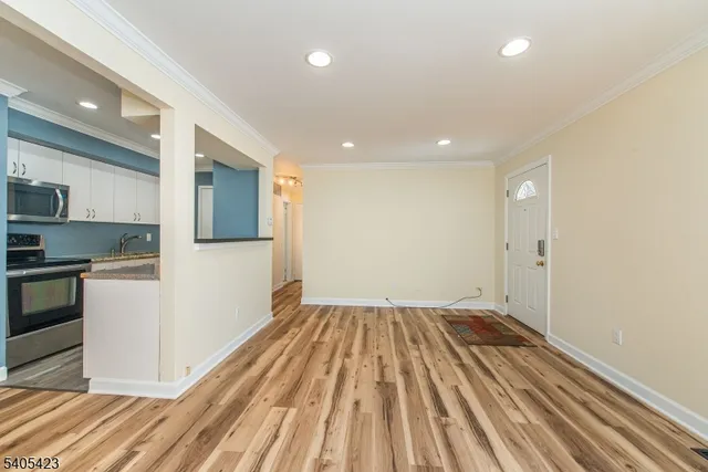 $2,250 | 2350 State Route 10, Unit E11, Morris Plains, NJ 07950