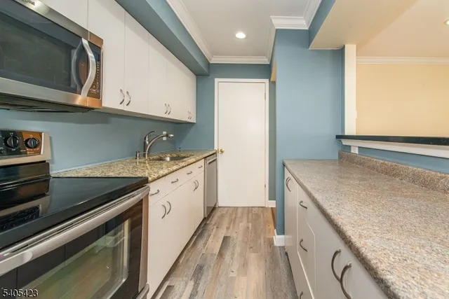 $2,250 | 2350 State Route 10, Unit E11, Morris Plains, NJ 07950