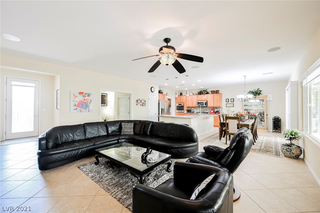 2209 Sandstone Cliffs Drive Henderson, NV 89044 - Photo 15 of 50