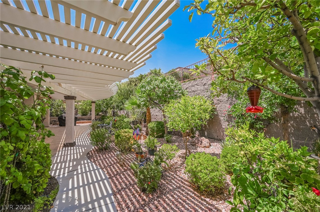 2209 Sandstone Cliffs Drive Henderson, NV 89044 - Photo 42 of 50