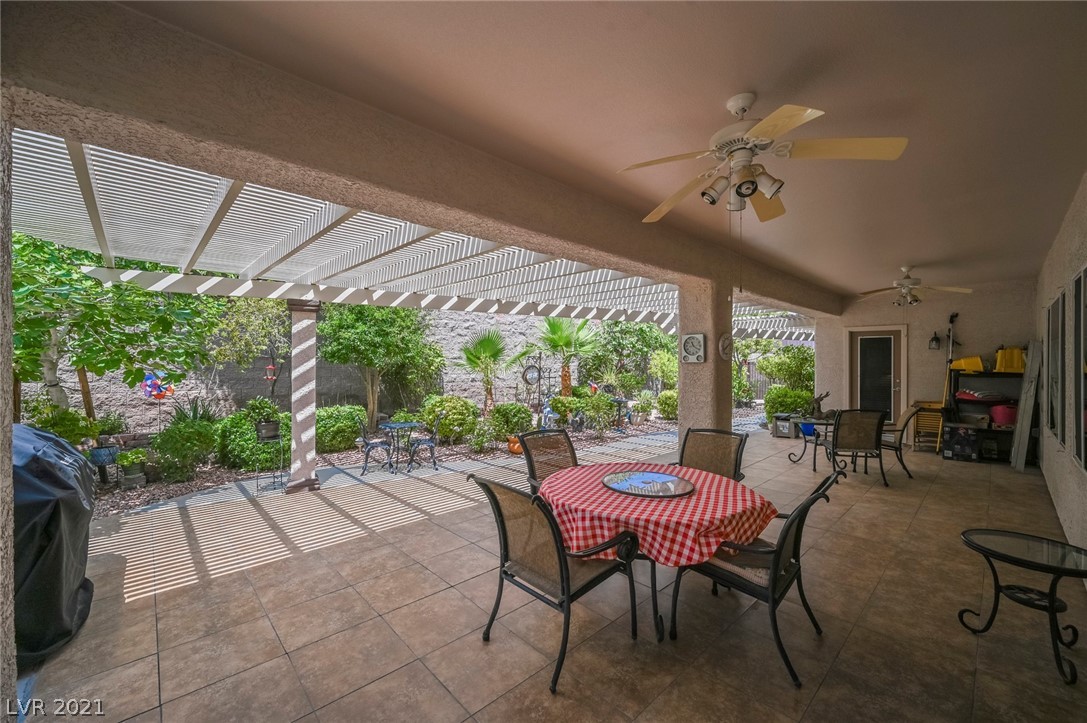 2209 Sandstone Cliffs Drive Henderson, NV 89044 - Photo 7 of 50