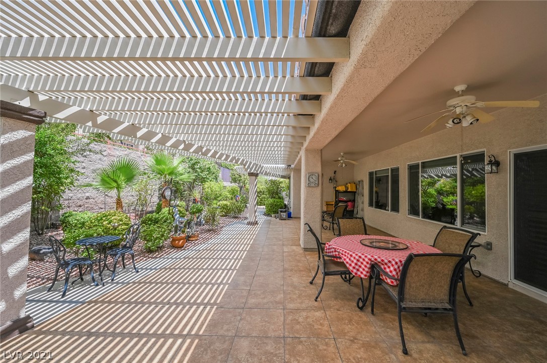 2209 Sandstone Cliffs Drive Henderson, NV 89044 - Photo 8 of 50