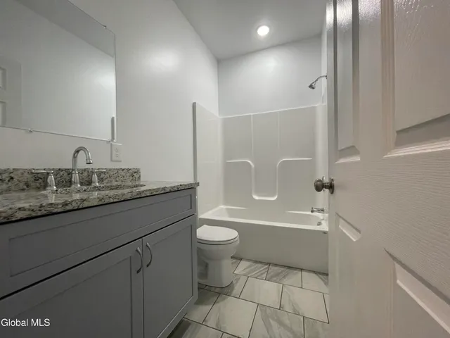 $424,000 | 35 Newland Road, Stillwater, NY 12170