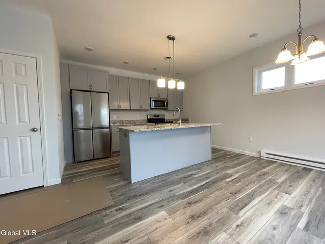 $424,000 | 35 Newland Road, Stillwater, NY 12170