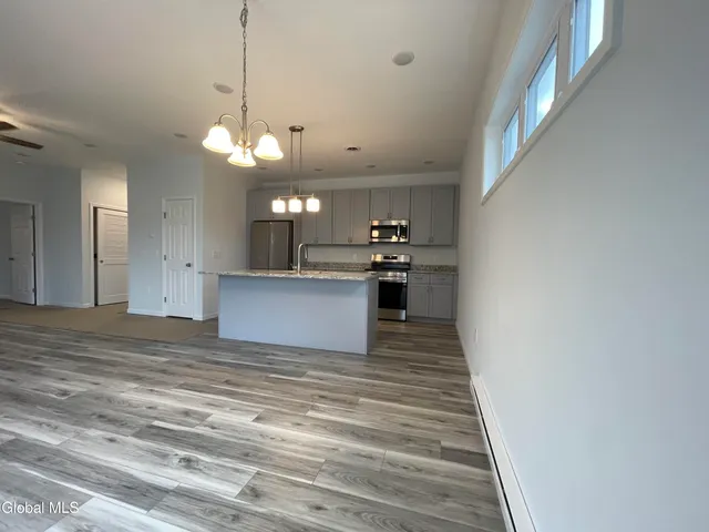 $424,000 | 35 Newland Road, Stillwater, NY 12170