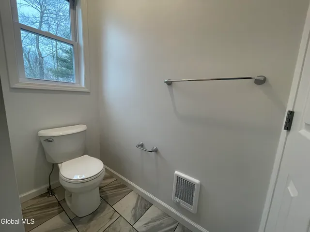 $424,000 | 35 Newland Road, Stillwater, NY 12170