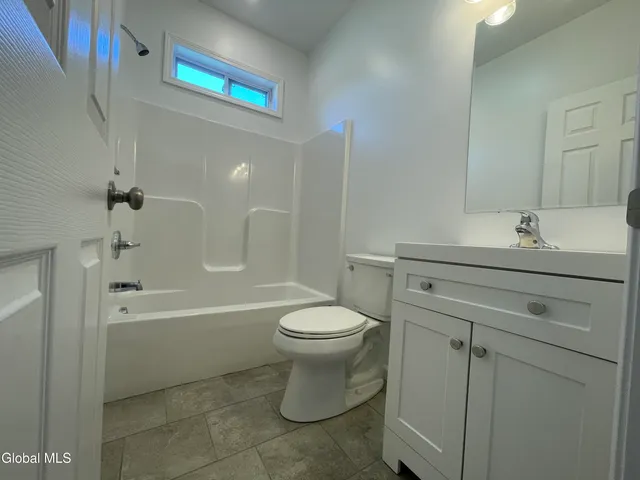 $424,000 | 35 Newland Road, Stillwater, NY 12170