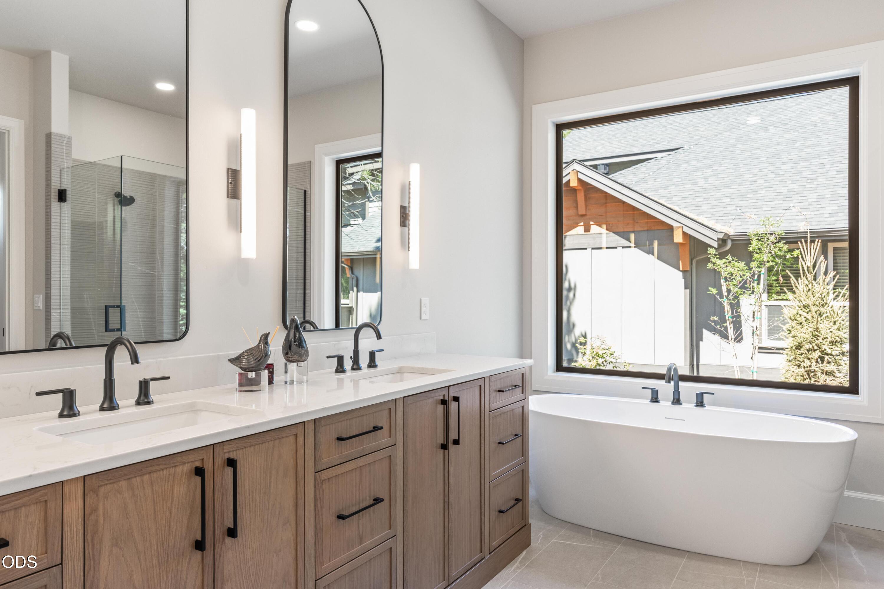 56322 Fireglass Loop, Unit 174 Bend, OR 97707 - Photo 13 of 44