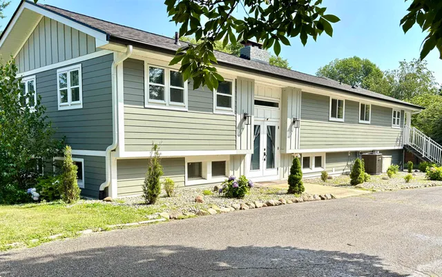 $1,249,000 | 12 Venetian Village, Culver, IN 46511