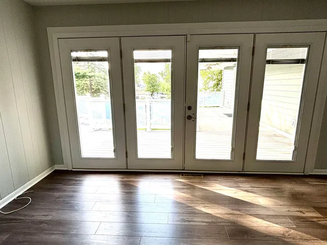 $1,249,000 | 12 Venetian Village, Culver, IN 46511