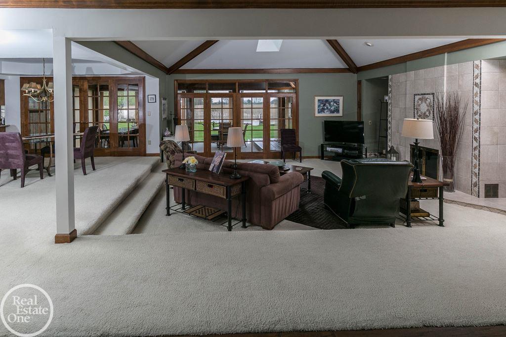 32411 Sutton Road New Baltimore, MI 48047 - Photo 8 of 42