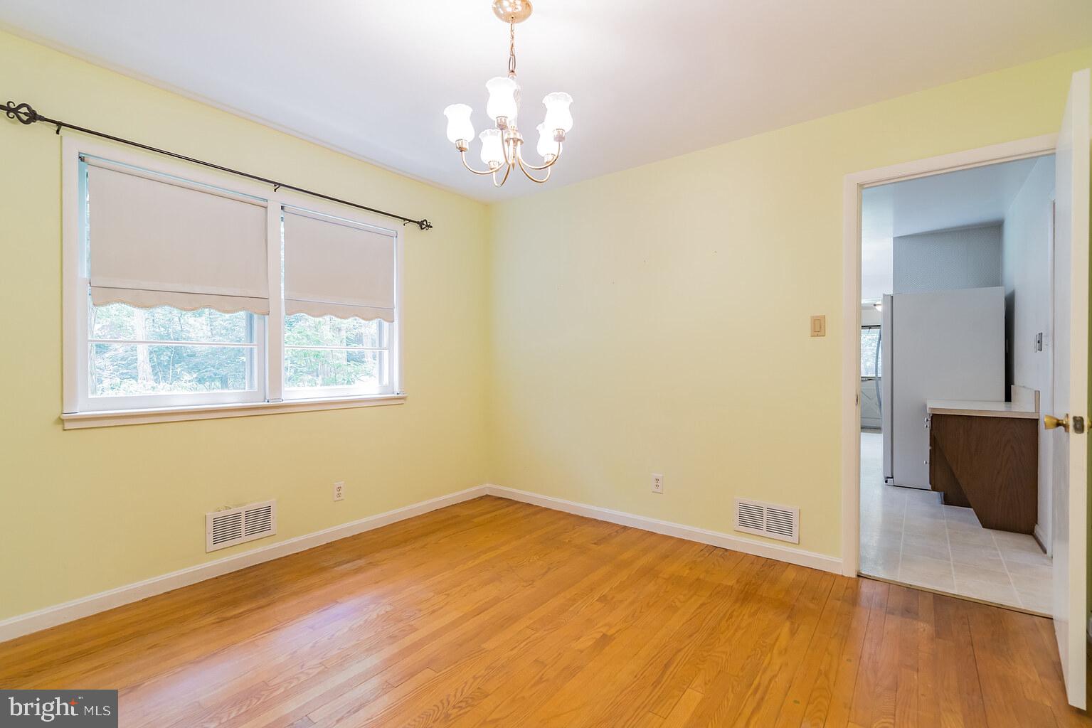 10017 Coach Road Vienna, VA 22181 - Photo 12 of 27 Gallery Image 12