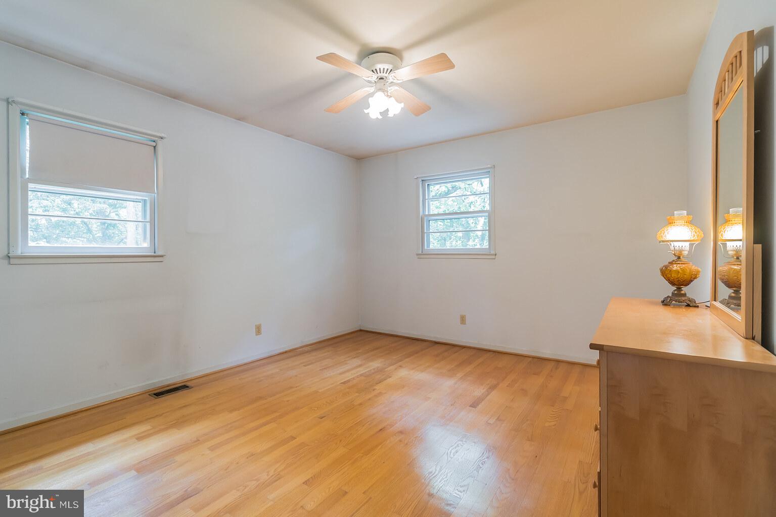 10017 Coach Road Vienna, VA 22181 - Photo 18 of 27 Gallery Image 18