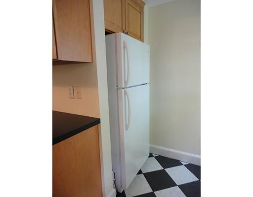 29 St Elmo Road Worcester, MA 01602 - Photo 6 of 30 Gallery Image 6