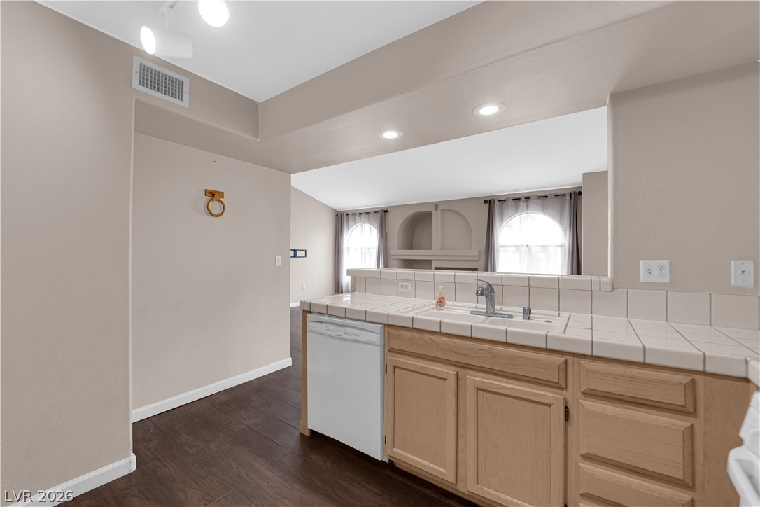 7950 West Flamingo Road, Unit 2019 Las Vegas, NV 89147 - Photo 11 of 27