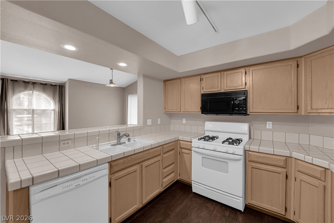 7950 West Flamingo Road, Unit 2019 Las Vegas, NV 89147 - Photo 10 of 27