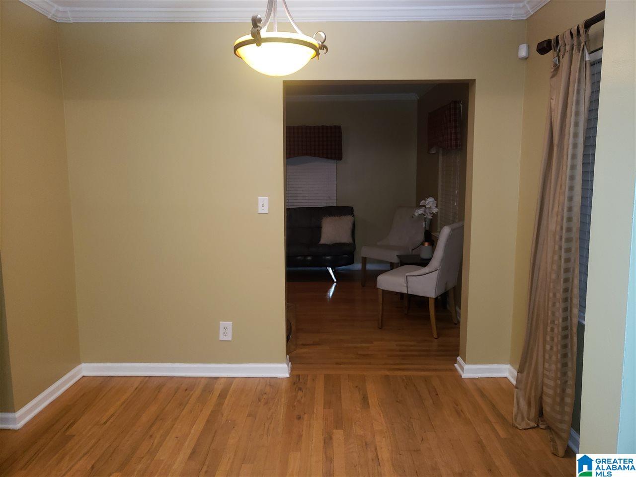 740 Center Place Southwest Birmingham, AL 35211 - Photo 5 of 14