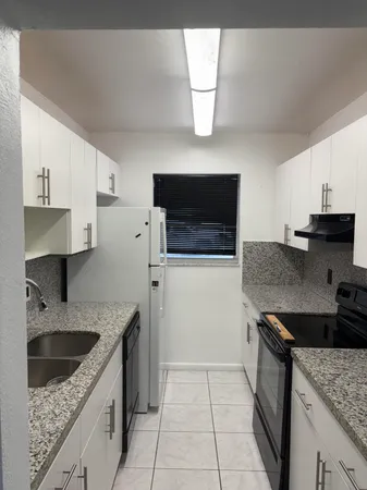 $2,500 | 2801 Albatross Road, Delray Beach, FL 33444