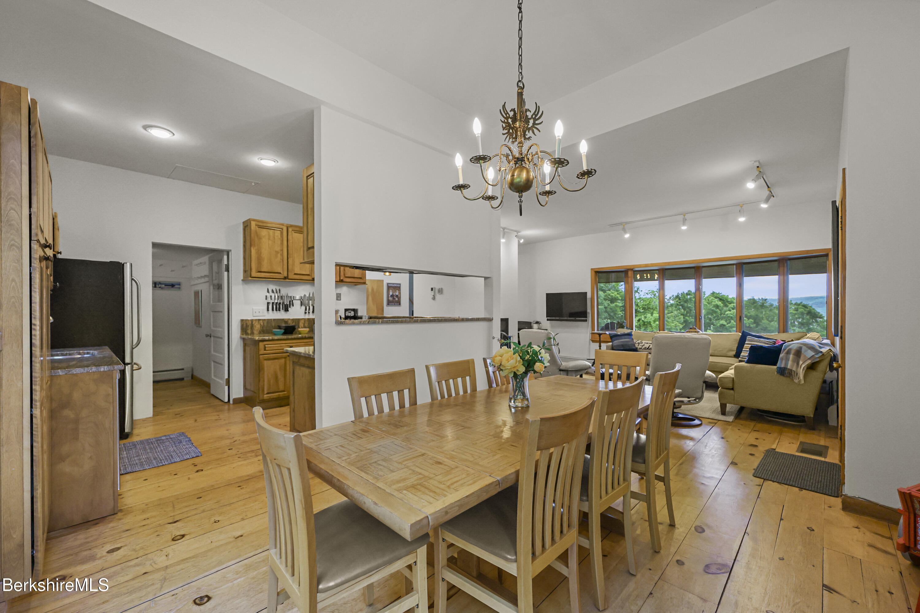 44 Prospect Hill Road Stockbridge, MA 01262 - Photo 11 of 61 Dining Room