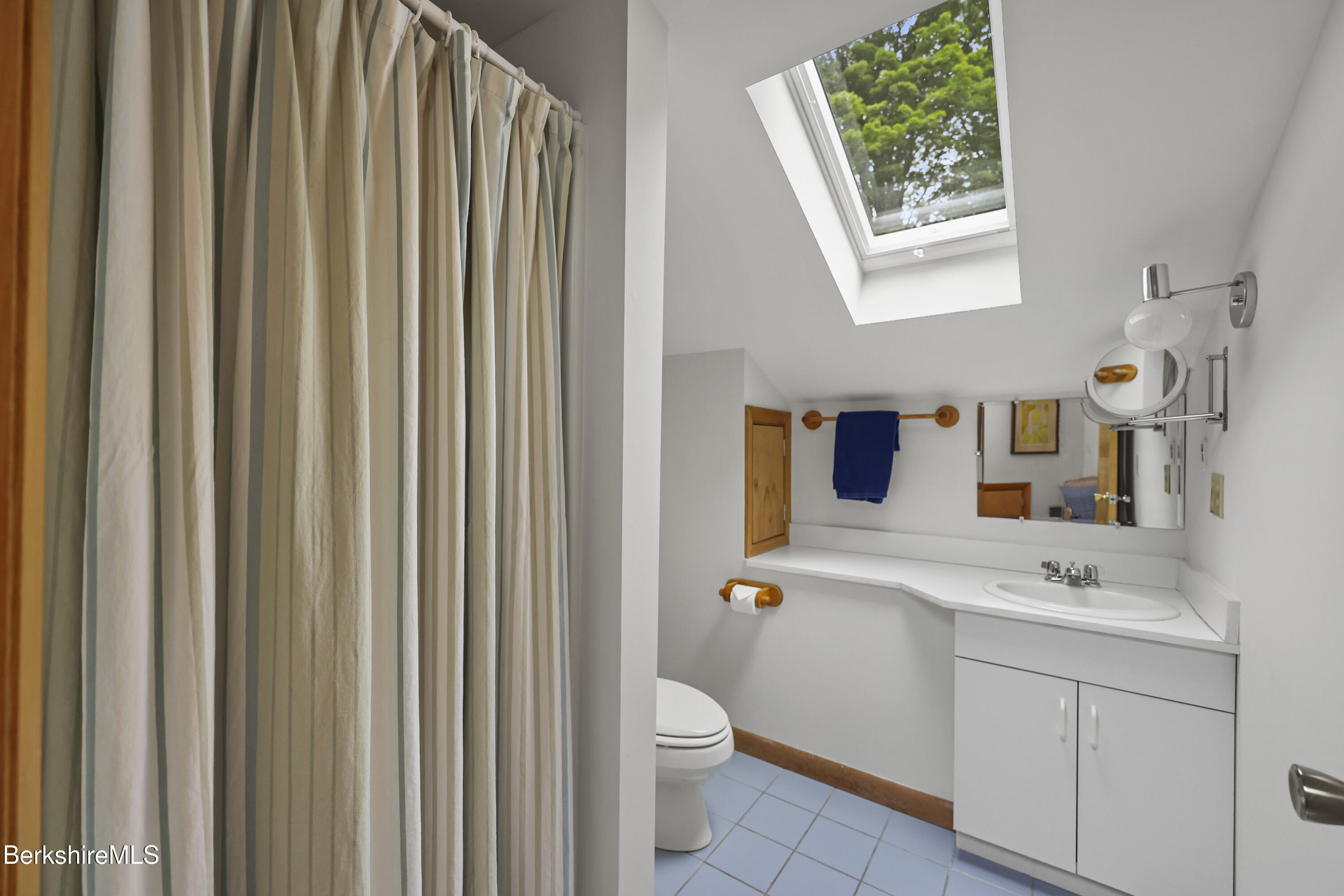 44 Prospect Hill Road Stockbridge, MA 01262 - Photo 22 of 61 Ensuite Bed 1 Bath 2