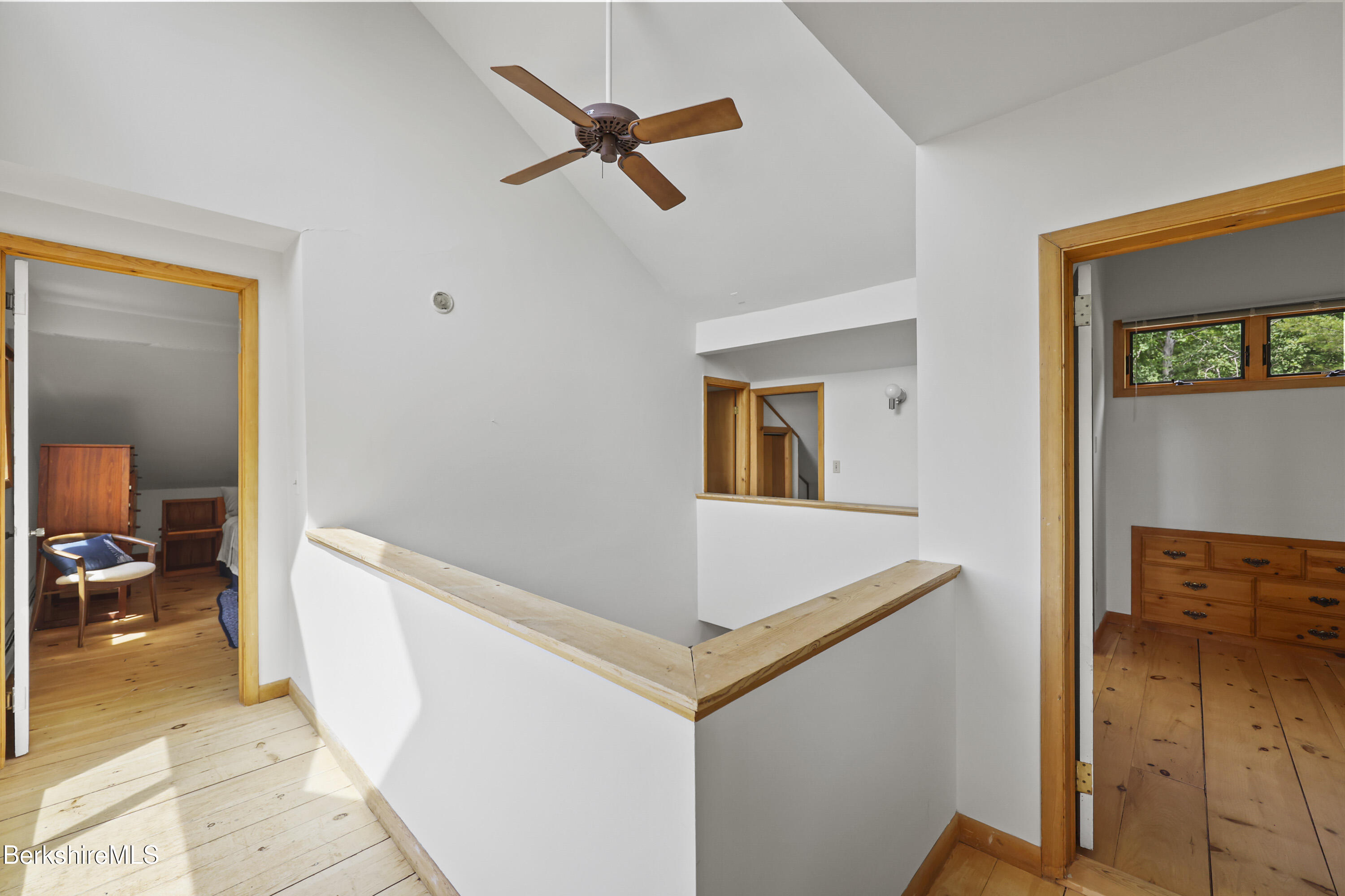 44 Prospect Hill Road Stockbridge, MA 01262 - Photo 25 of 61 Balcony Overlook Level 3