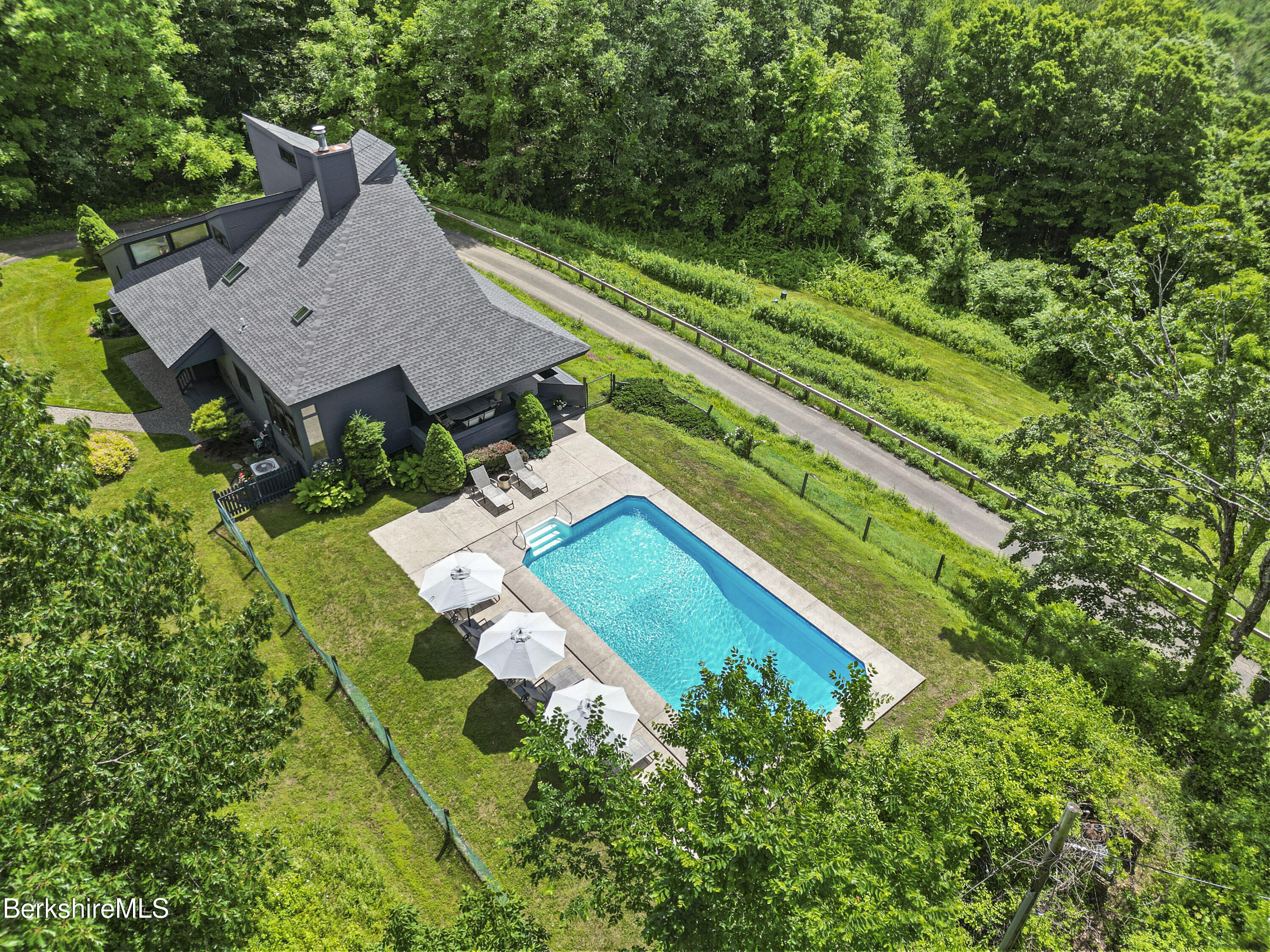 44 Prospect Hill Road Stockbridge, MA 01262 - Photo 3 of 61 Summer Retreat
