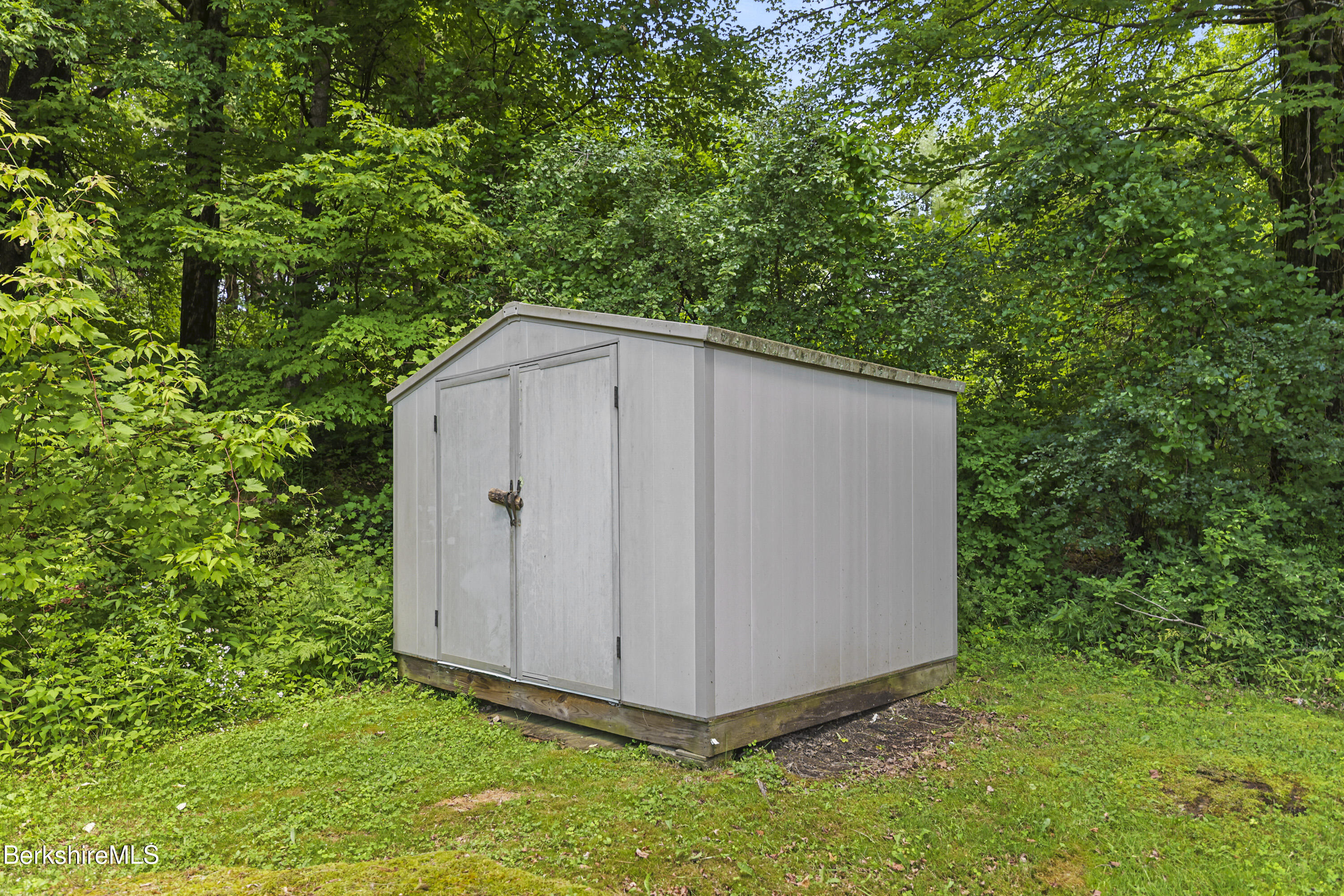 44 Prospect Hill Road Stockbridge, MA 01262 - Photo 53 of 61 400 Shed