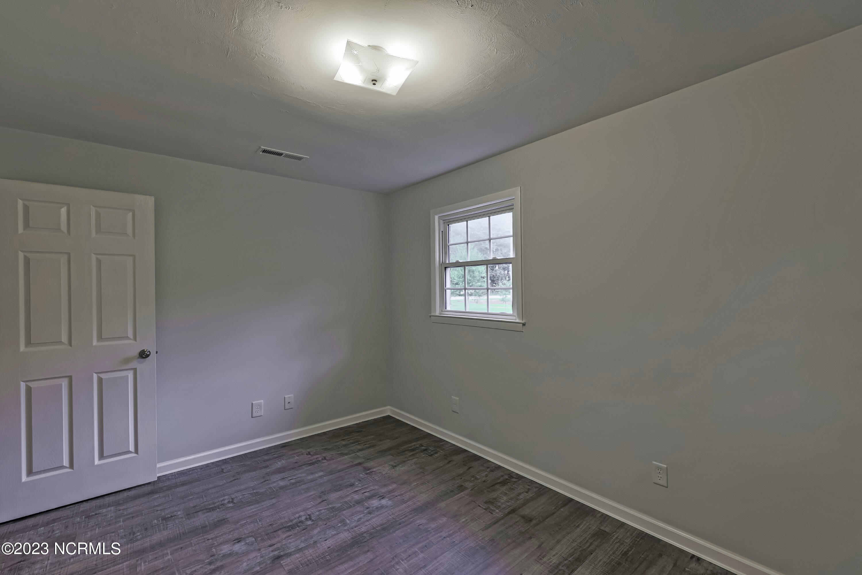 1820 Old Mill Road Wallace, NC 28466 - Photo 23 of 35 10003