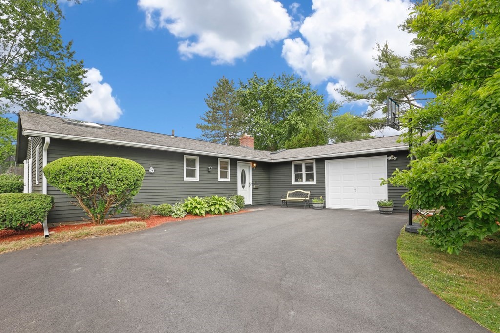 52 Amherst Road Beverly, MA 01915 - Photo 1 of 41 Gallery Image 1