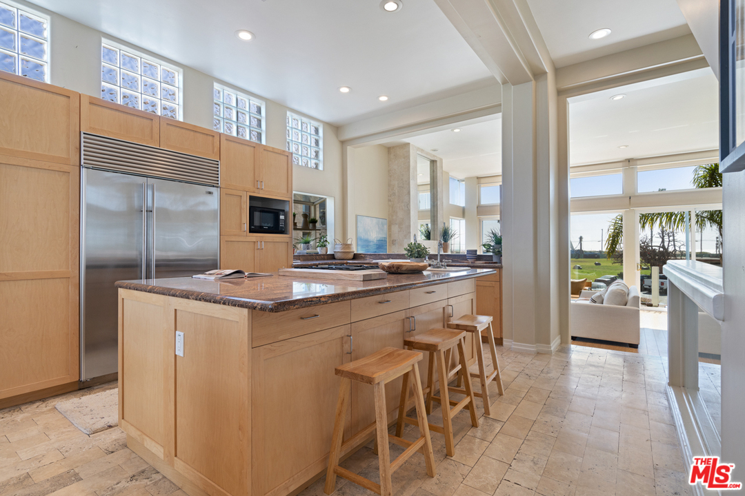 6730 Esplanade Playa del Rey, CA 90293 - Photo 12 of 49