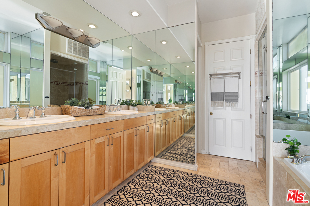 6730 Esplanade Playa del Rey, CA 90293 - Photo 24 of 49
