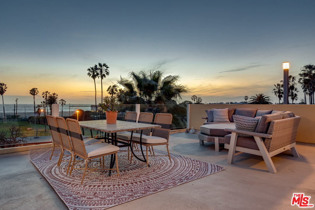6730 Esplanade Playa del Rey, CA 90293 - Photo 32 of 49