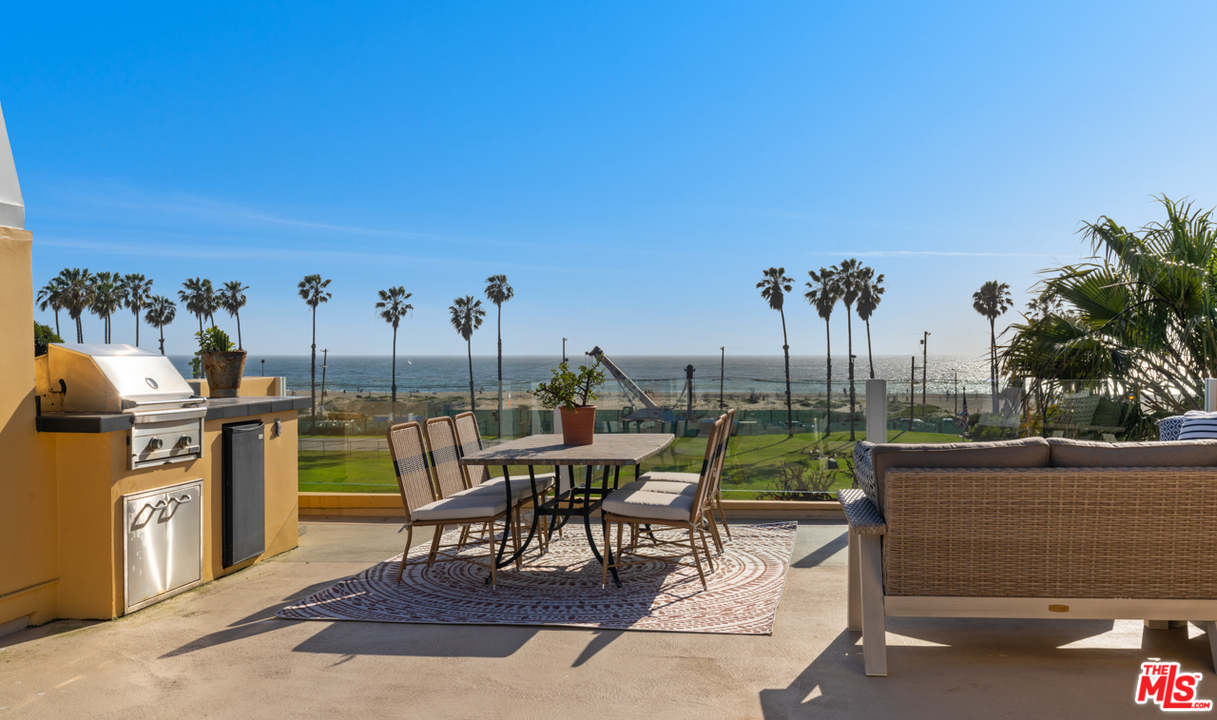 6730 Esplanade Playa del Rey, CA 90293 - Photo 34 of 49