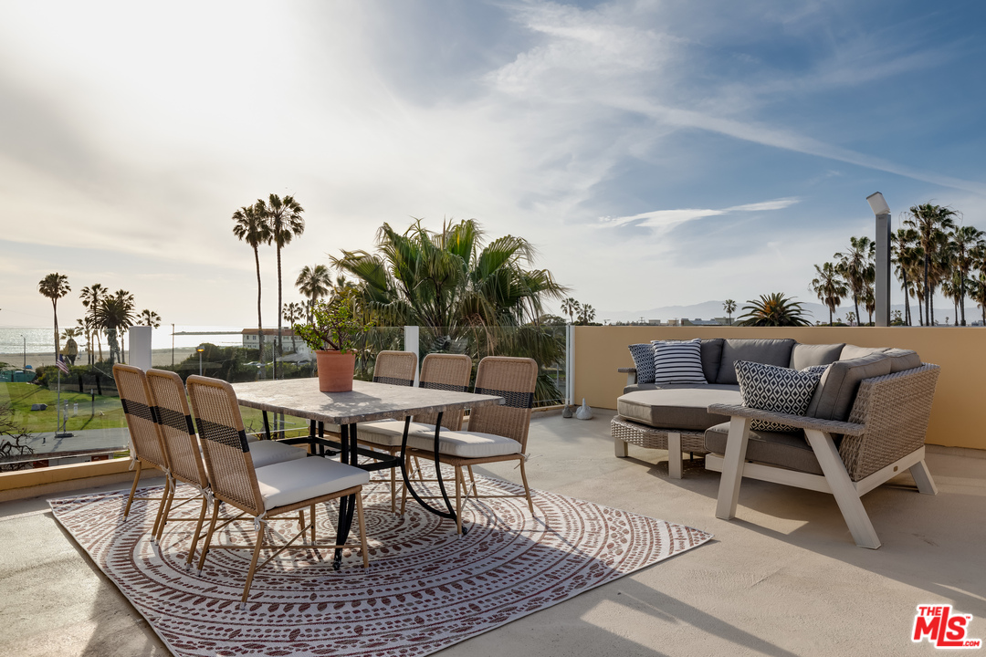 6730 Esplanade Playa del Rey, CA 90293 - Photo 35 of 49