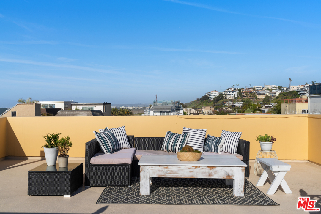 6730 Esplanade Playa del Rey, CA 90293 - Photo 36 of 49