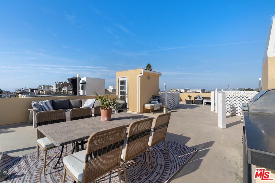6730 Esplanade Playa del Rey, CA 90293 - Photo 37 of 49