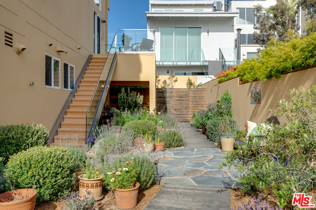 6730 Esplanade Playa del Rey, CA 90293 - Photo 47 of 49