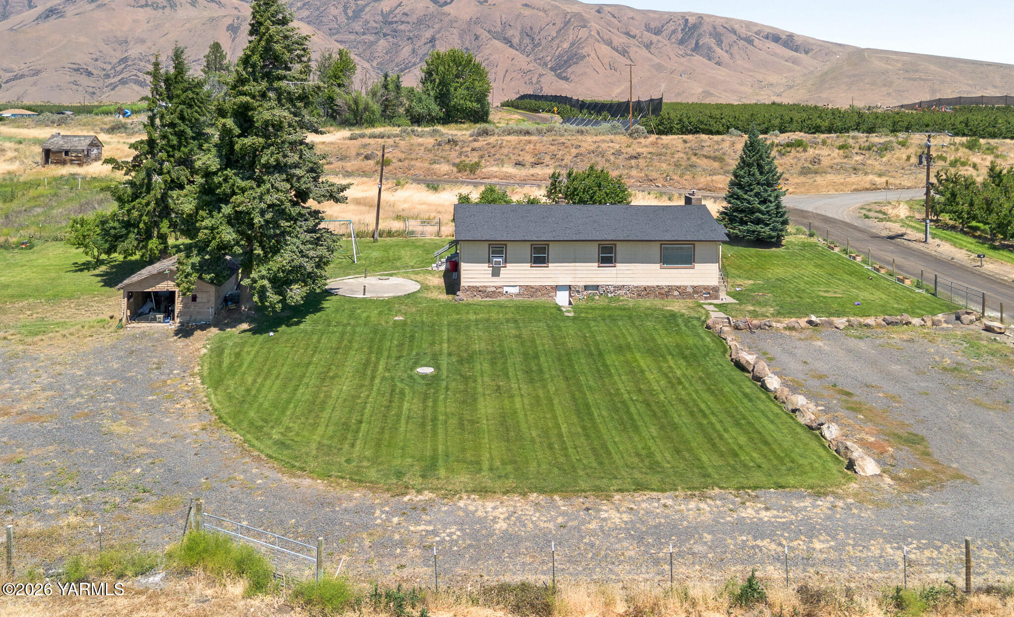 260 Schraeder Road Tieton, WA 98947 - Photo 2 of 49 260 Schraeder Rd
