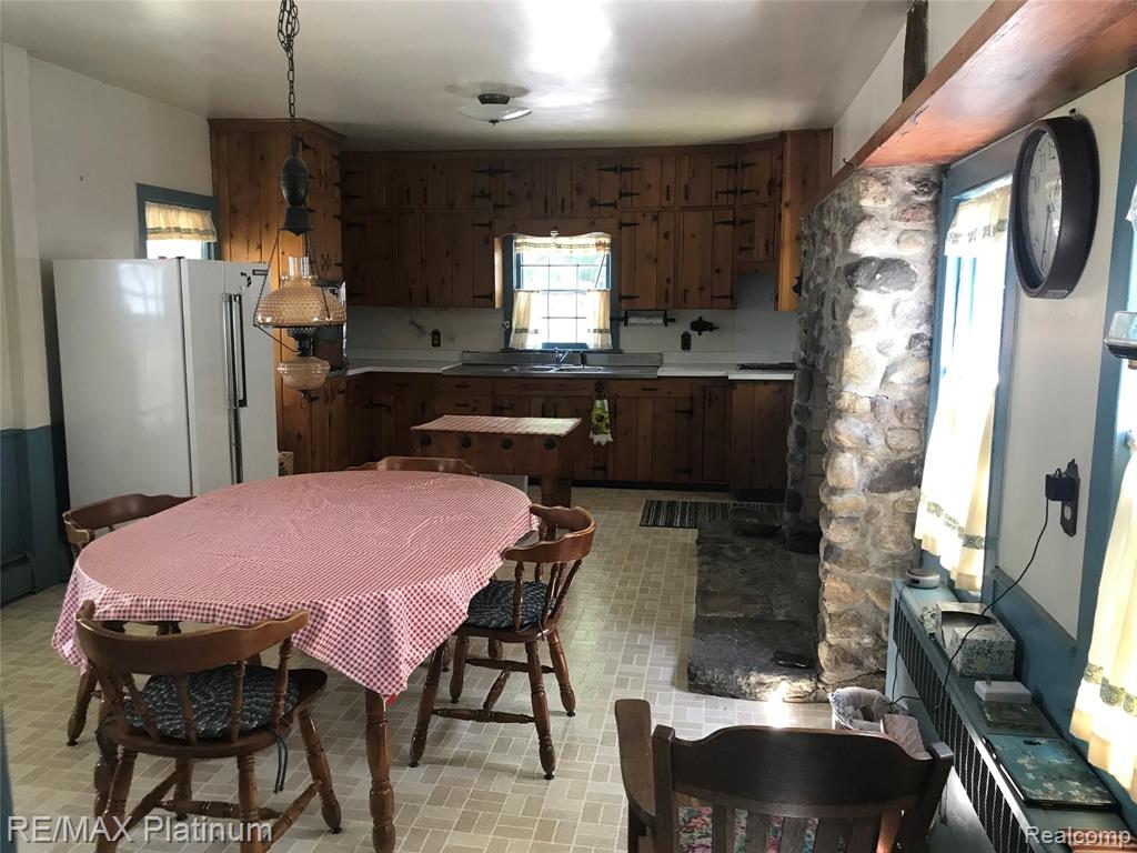 5035 Flushing Road Flushing, MI 48433 - Photo 10 of 31