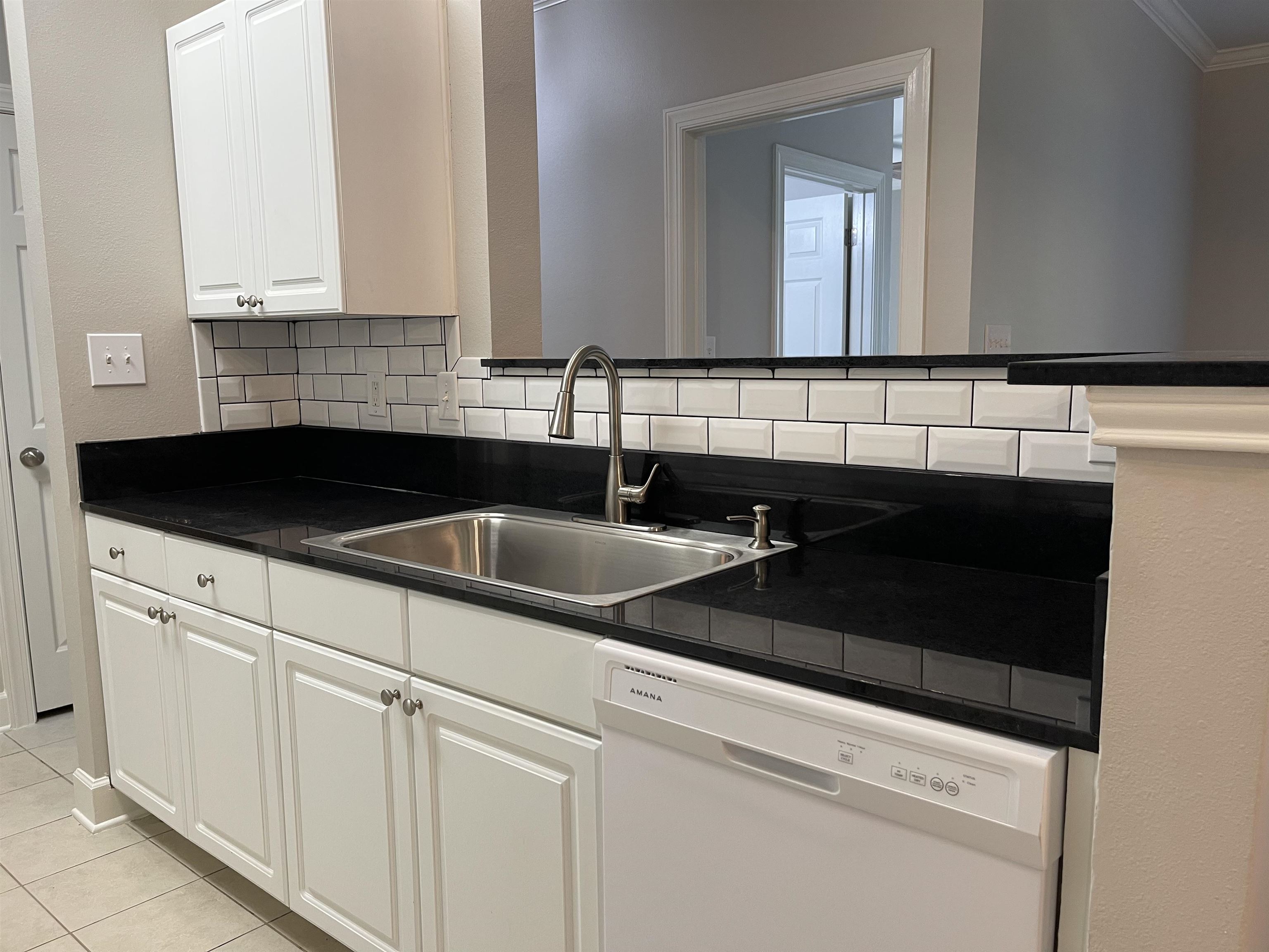 450 Park Avenue, Unit 710 Foley, AL 36535 - Photo 3 of 23 New backsplash & sink