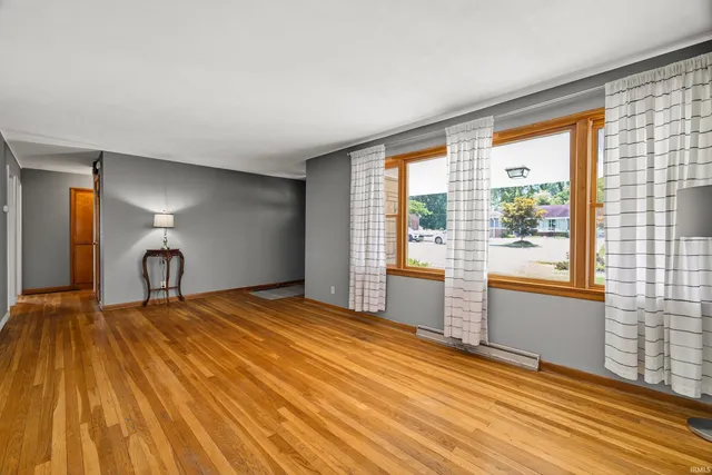 $209,000 | 738 Sunset Drive, Bloomfield, IN 47424