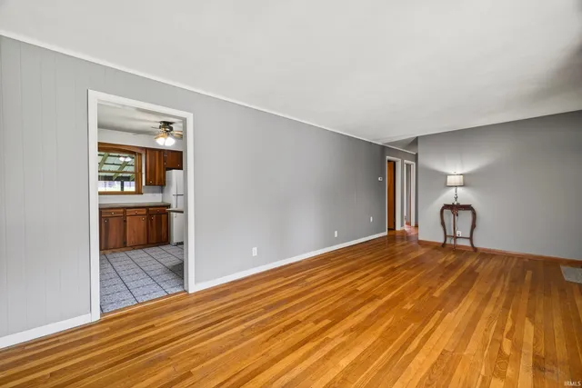 $209,000 | 738 Sunset Drive, Bloomfield, IN 47424