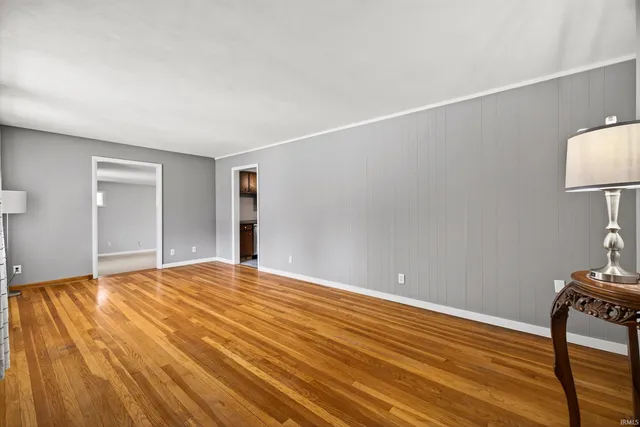 $209,000 | 738 Sunset Drive, Bloomfield, IN 47424