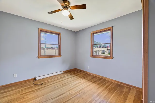 $209,000 | 738 Sunset Drive, Bloomfield, IN 47424