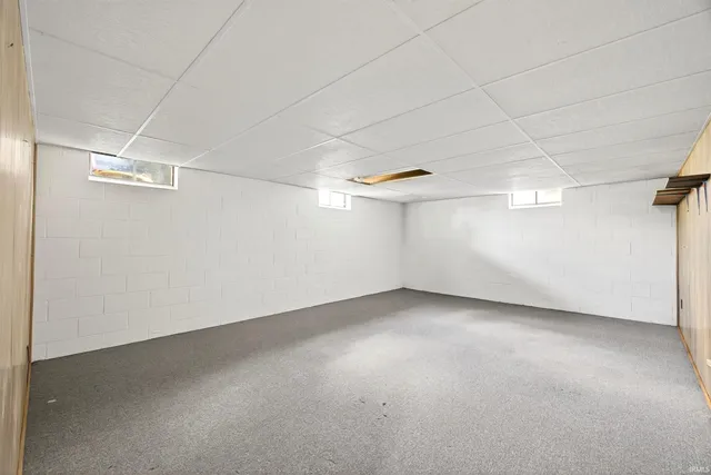 $209,000 | 738 Sunset Drive, Bloomfield, IN 47424