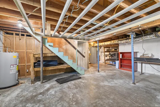 $209,000 | 738 Sunset Drive, Bloomfield, IN 47424