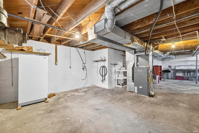 $209,000 | 738 Sunset Drive, Bloomfield, IN 47424