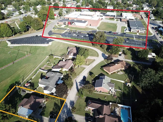 $209,000 | 738 Sunset Drive, Bloomfield, IN 47424