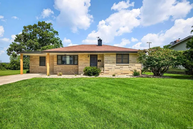 $209,000 | 738 Sunset Drive, Bloomfield, IN 47424